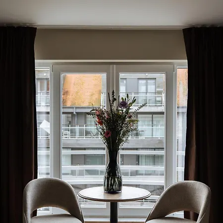 Cosmopolite Nieuwpoort-bad Hotel 4*
